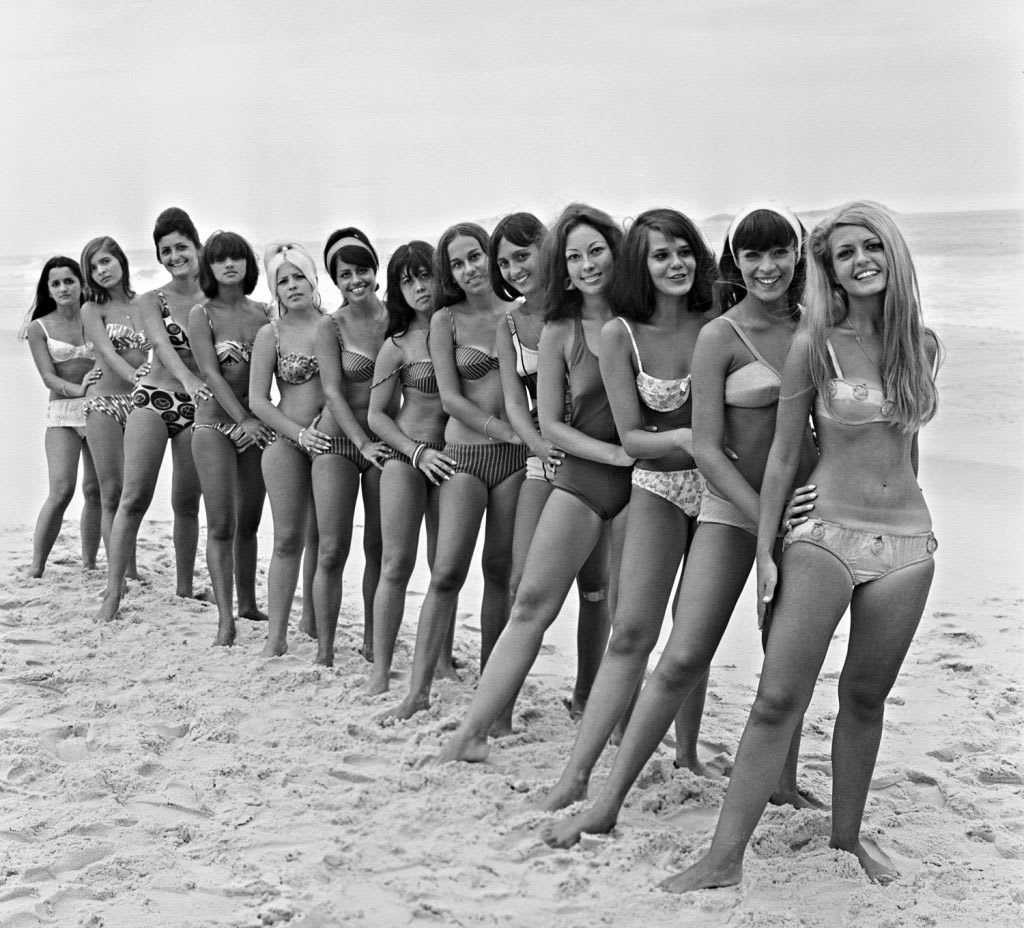 lint gevolgtrekking extreem The History of the Bikini - Shandi Pace